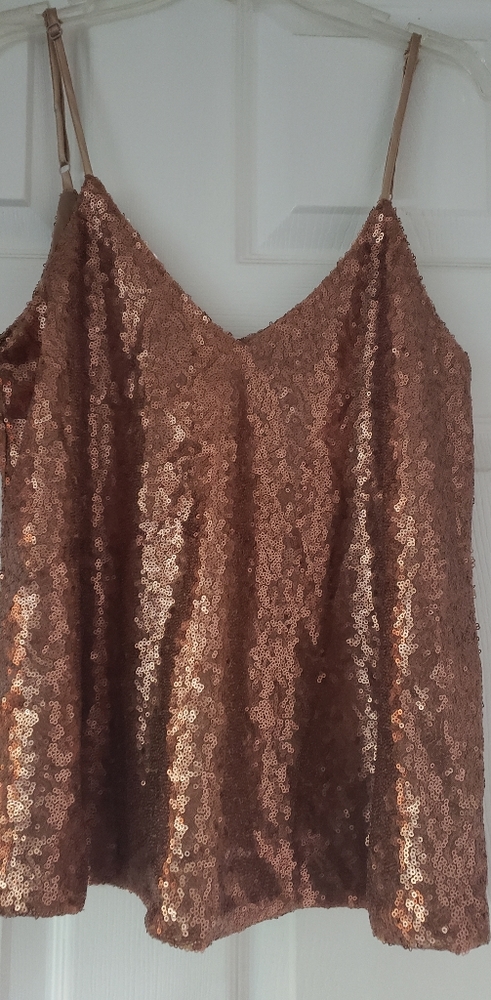 Sequin tank
